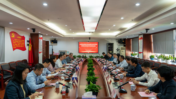 我校与桂林市机电职业技术学校开展专业建设交流座谈会