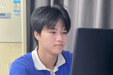 计算机部邱嘉辉